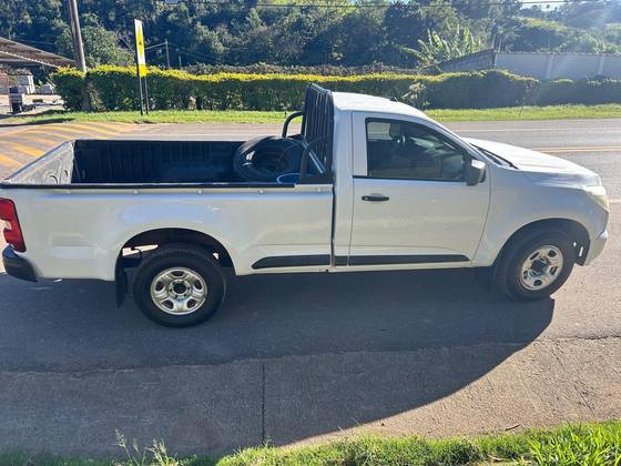 CHEVROLET S10 2.8 LS 4X4 CS 16V TURBO DIESEL 2P MANUAL CHEVROLET S10 2.8 LS 4X4 CS 16V TURBO DIESEL 2P MANUAL
